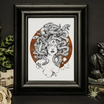 Medusa broken statue